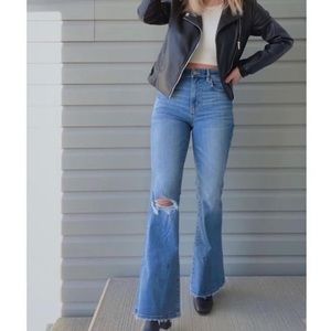 American Eagle Super Hi-rise Flare Jeans